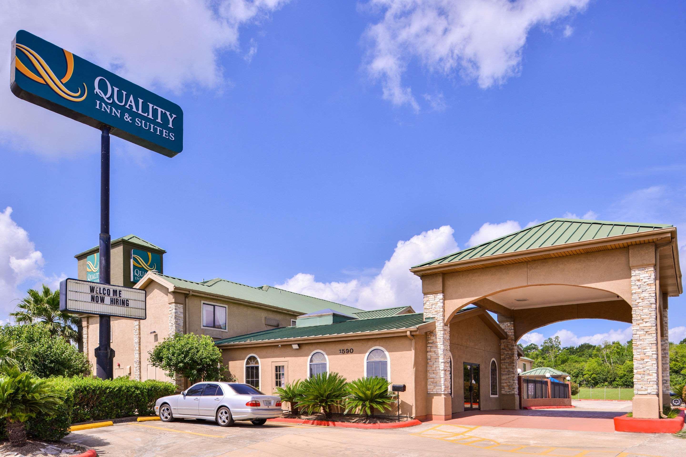 Quality Inn & Suites Бомонт Экстерьер фото